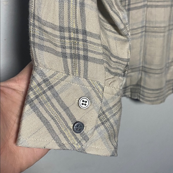 Tuckernuck Ruffle Blouse NWT Women’s XXL Tan Plaid Long Sleeve Collared Shirt - Picture 12 of 15